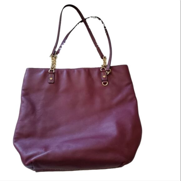 Michael Michael Kors Purple Shoulder Bag Color Burgundy Chain Strap - Picture 1 of 11